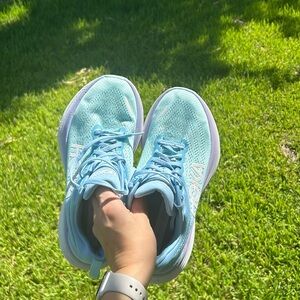 Hoka shoes